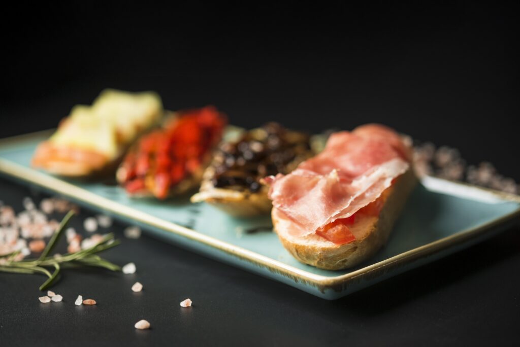 Bocadillos Gourmet con jamón serrano